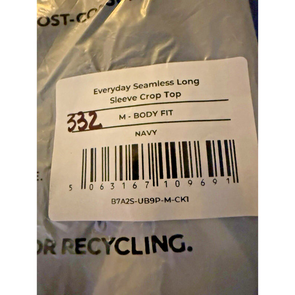 Women’s Everyday Seamless Long Sleeve Crop Top Navy Medium - Picture 4 of 5